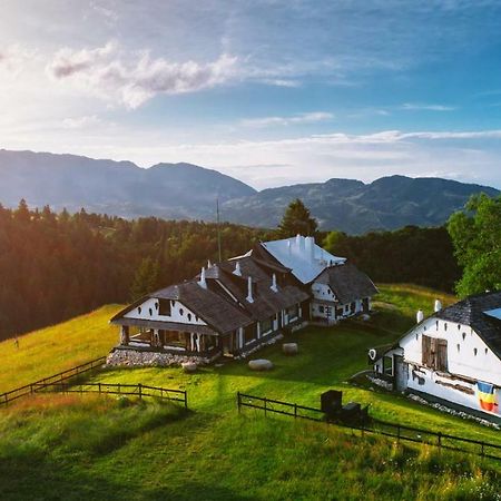 Amfiteatrul Transilvania Villa Moieciu de Jos Exterior photo