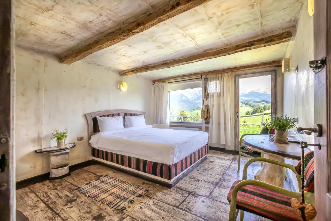 Amfiteatrul Transilvania Villa Moieciu de Jos Exterior photo